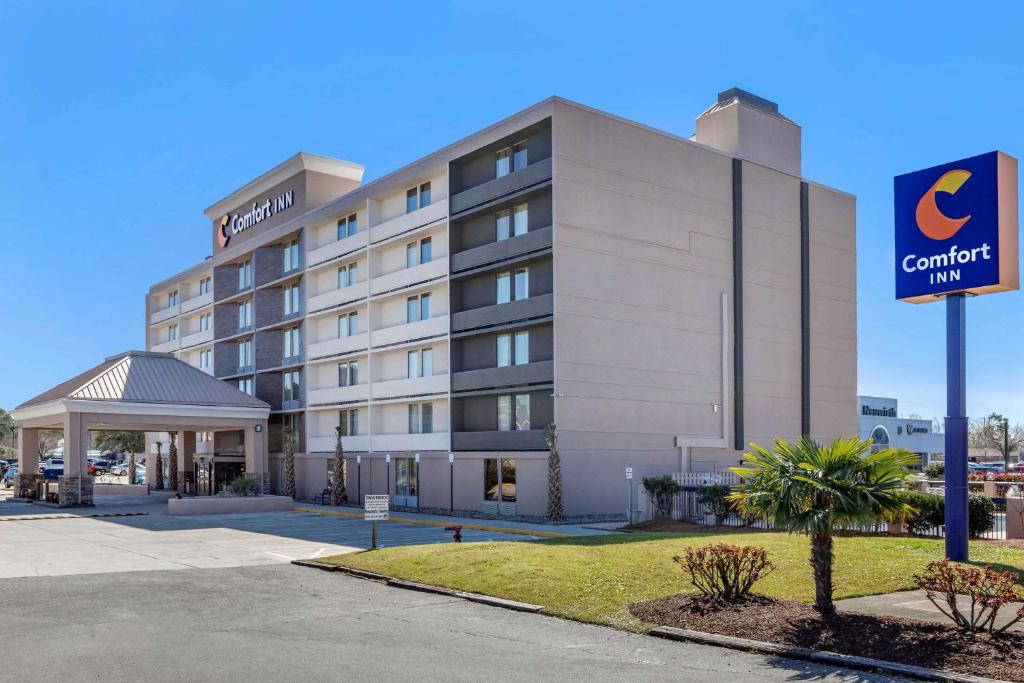 Comfort Inn University Wilmington Main image 1